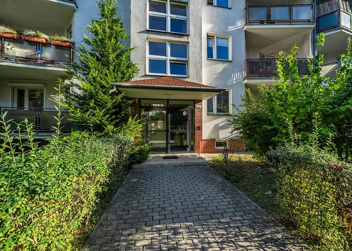 Warsaw Ochota Studio - Park, Bus&Trains Nearby - By Rentujemy